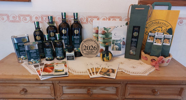 Sortiment Steirisches Kürbiskernöl g.g.A. von Kernöl Lang – Gold prämiert 2026, Familienbetrieb in der Steiermark